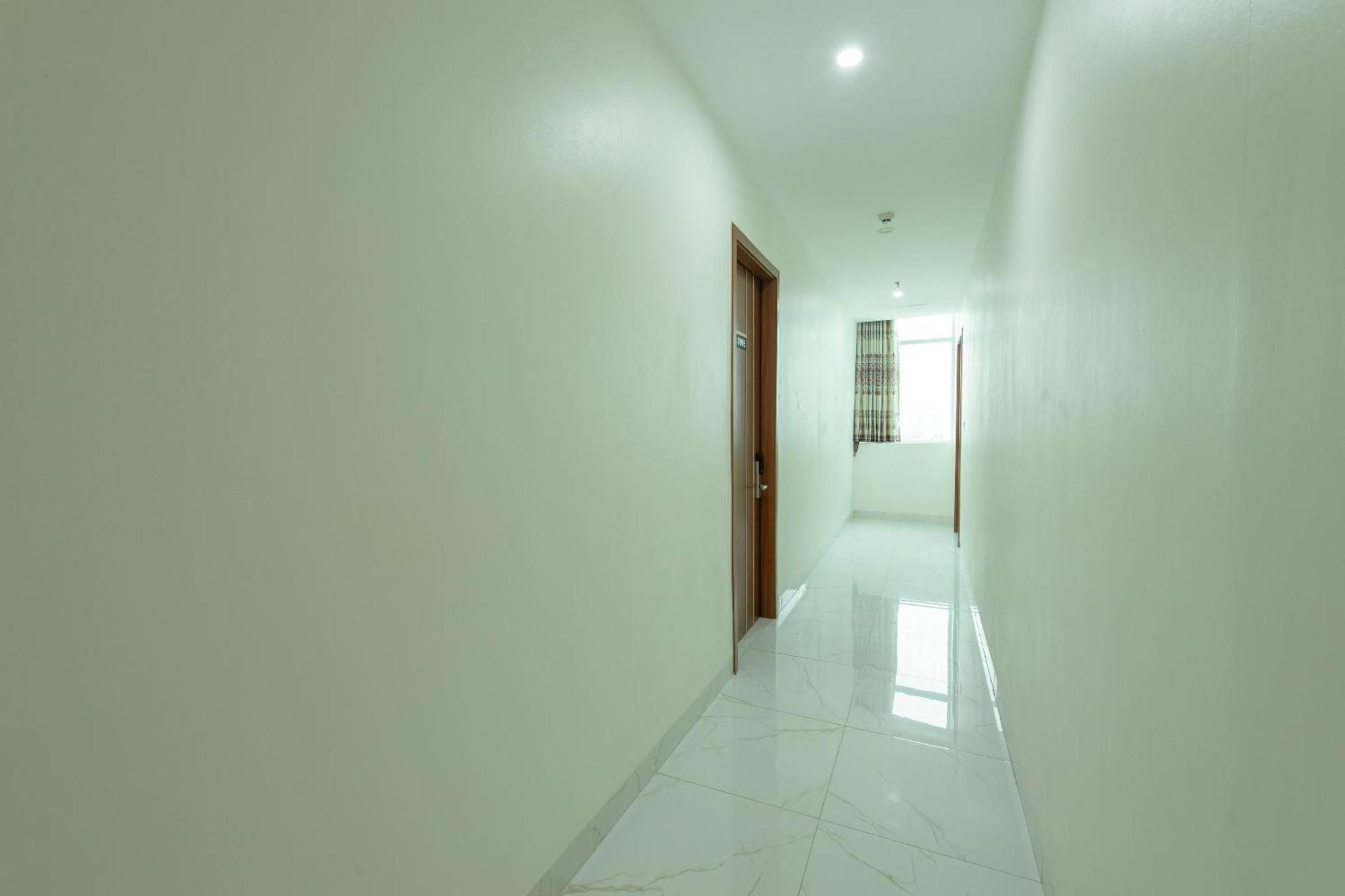 Capital O 417 Truong Son Hotel Ханой Екстериор снимка